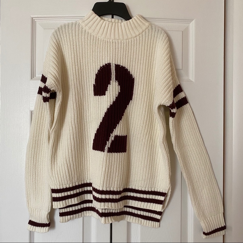 HOLLISTER KNIT SWEATER